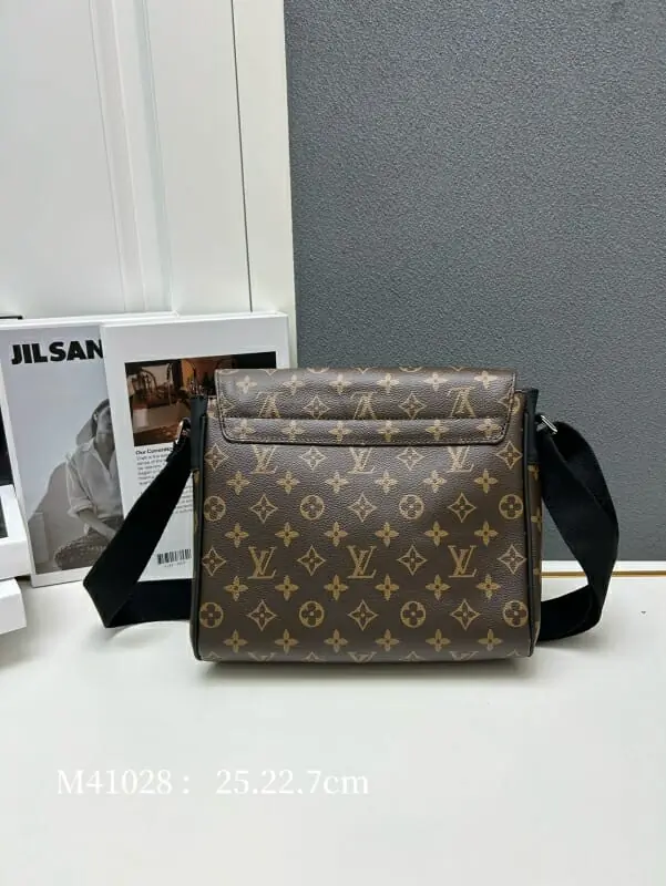 louis vuitton aaa homme mini sac a main s_11b26171